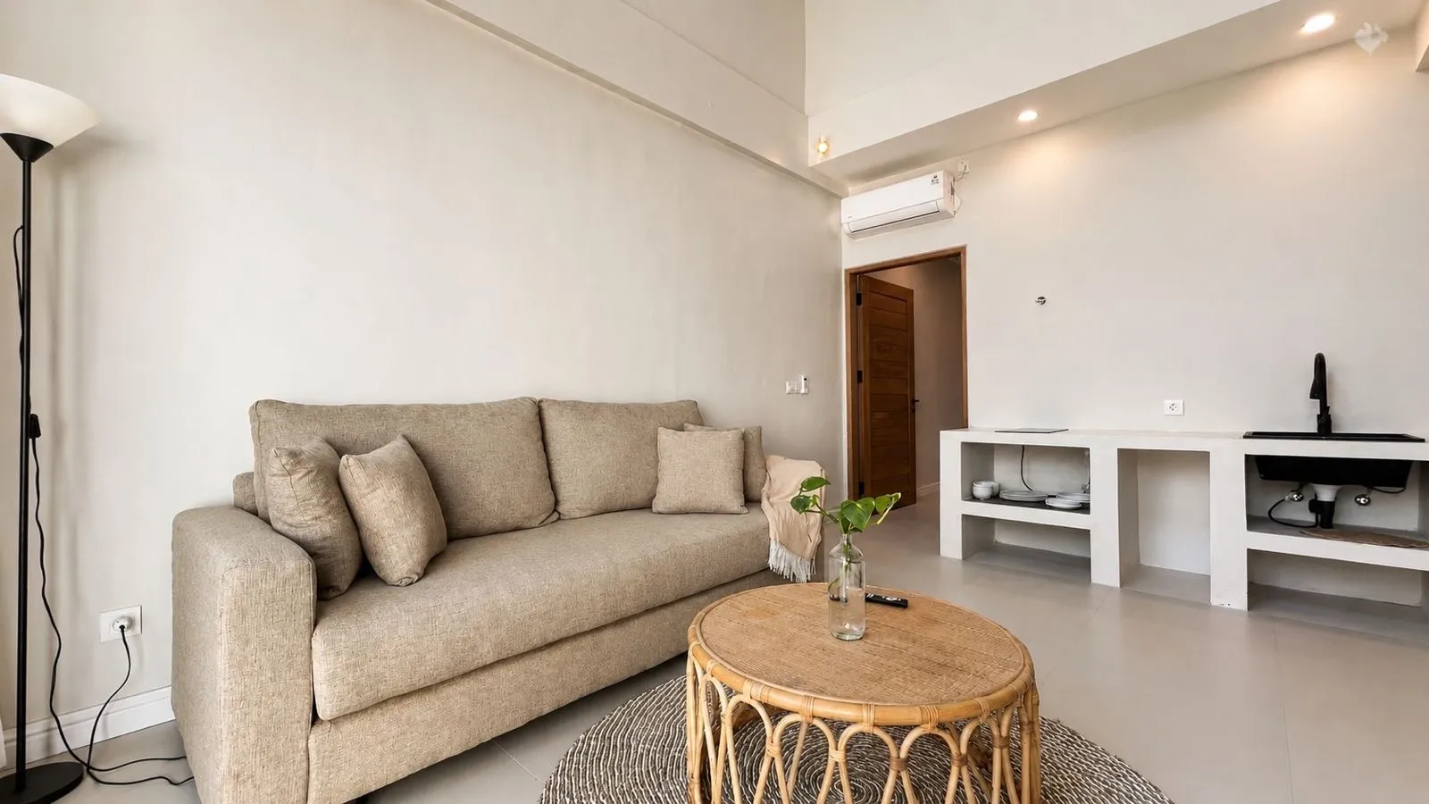 2-Bedroom Loft | Batu Bolong Beach, Canggu, photo 11
