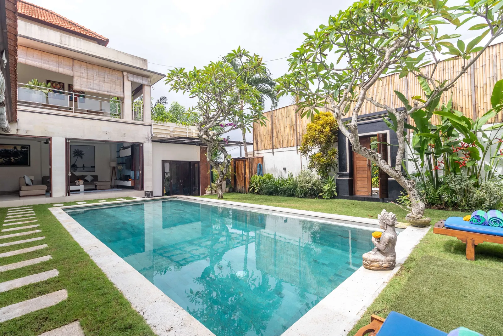 4-Bedroom Villa | Tumbak Bayuh, Pererenan, photo 2