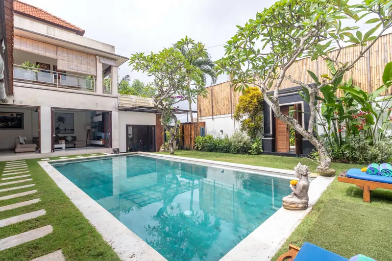 4-Bedroom Villa | Tumbak Bayuh, Pererenan, photo 2